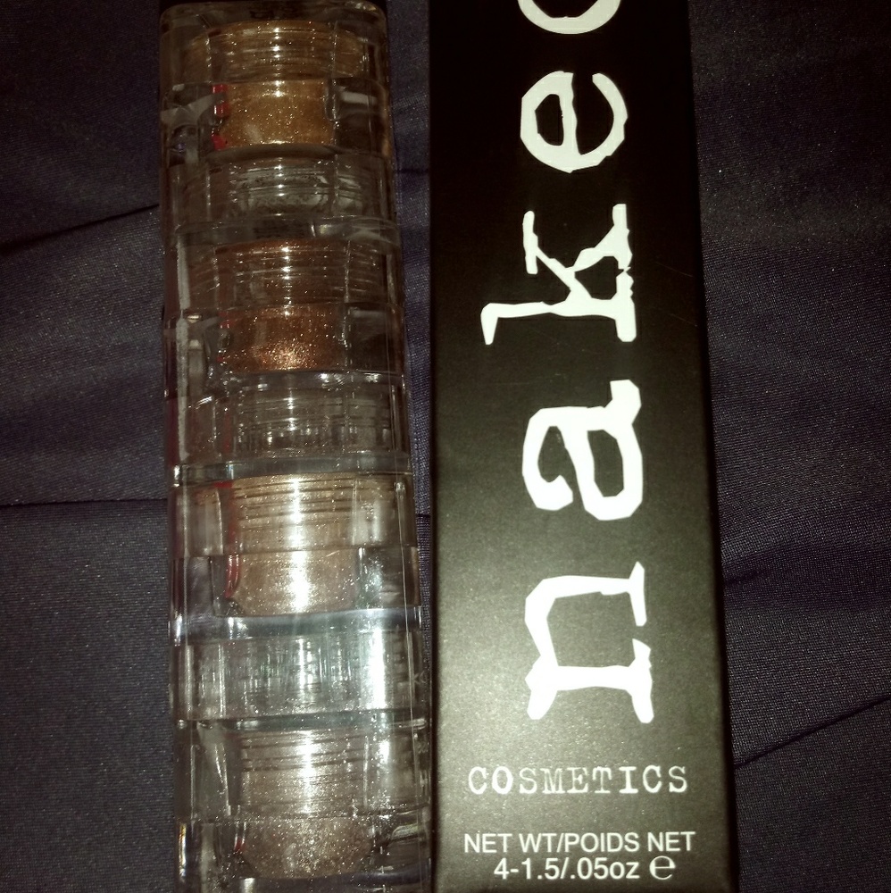 Eyeshadow pigments
